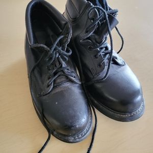 Steel toe boots